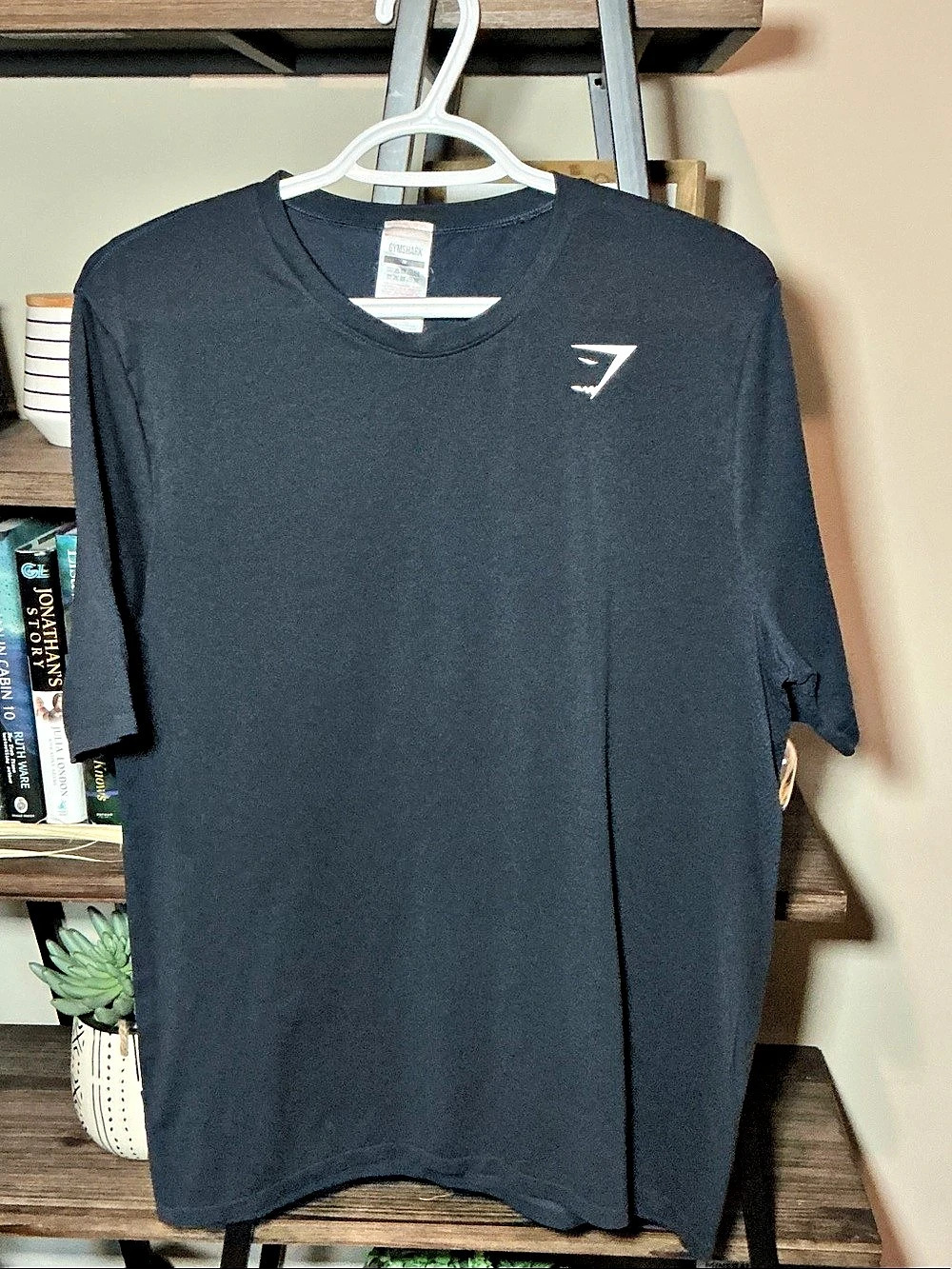 Gymshark Men's Polyester Tee Size Medium